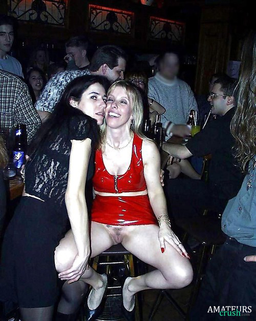 Drunk Upskirt Party - Accidental Upskirt - 46 Pics Of Sexy Candid Voyeur ...
